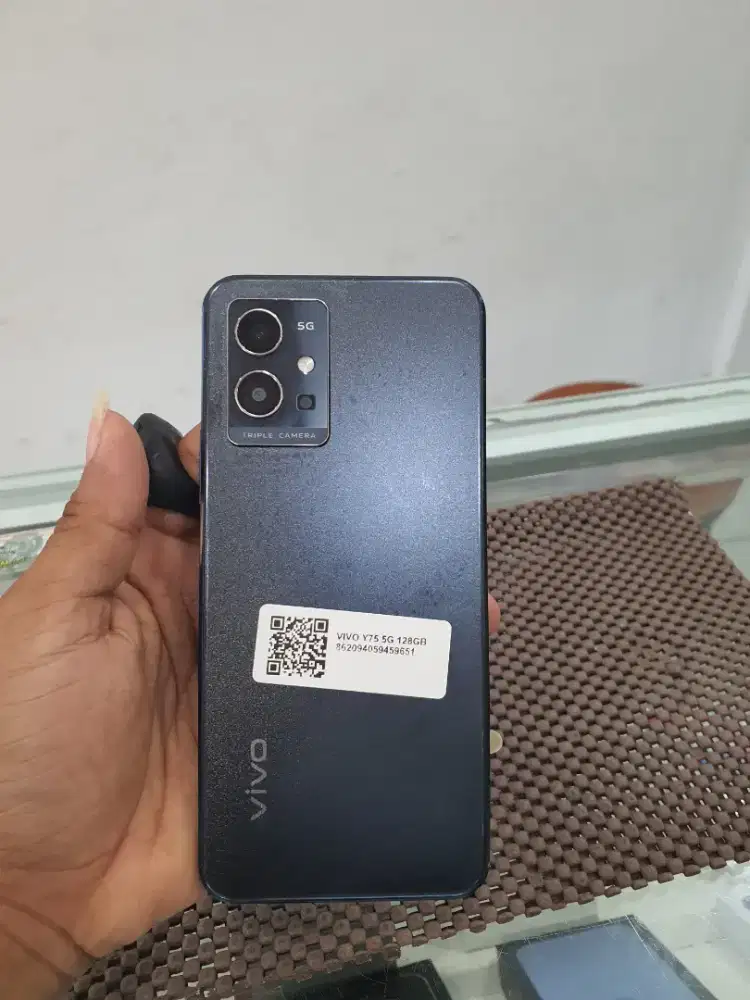 Vivo y75 5G 8/128