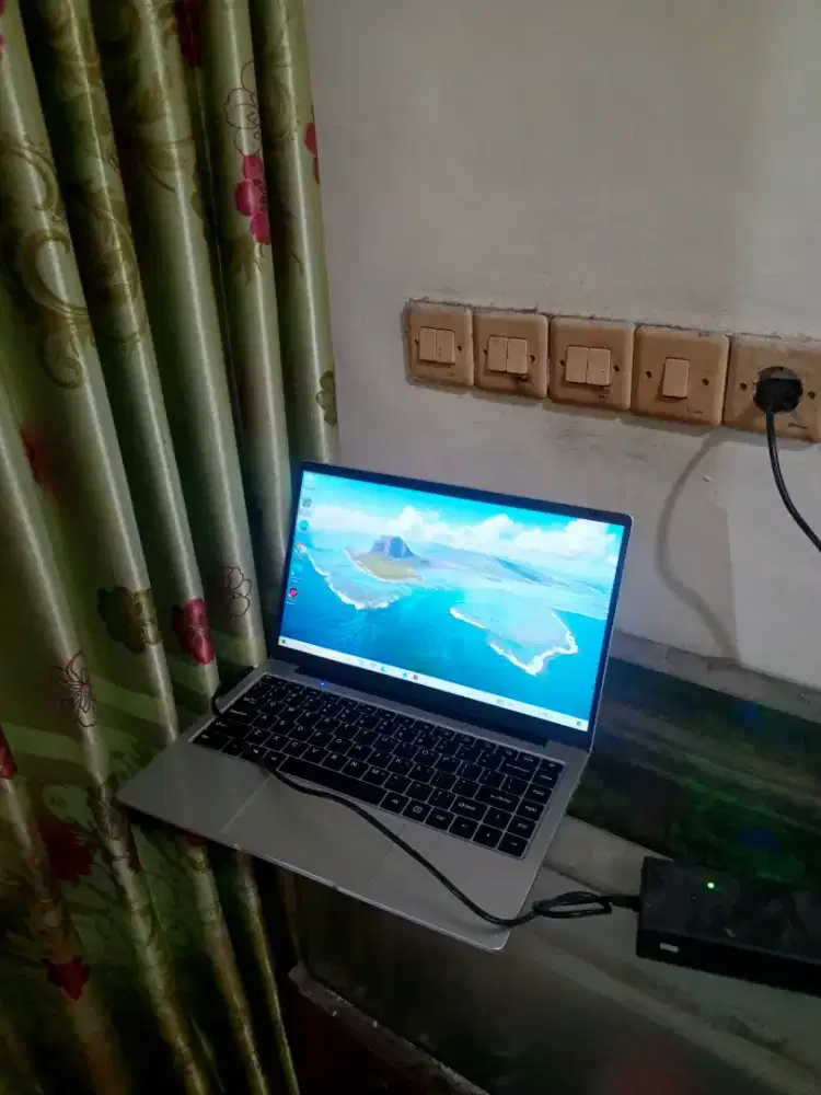 jual labtop itel ram 8 full set pemakaian cewk