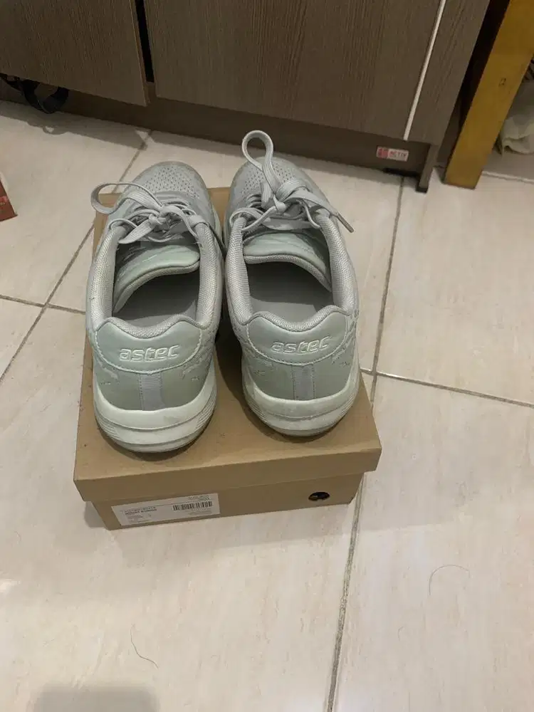 Sepatu Aztec Ori Warna Hijau cream