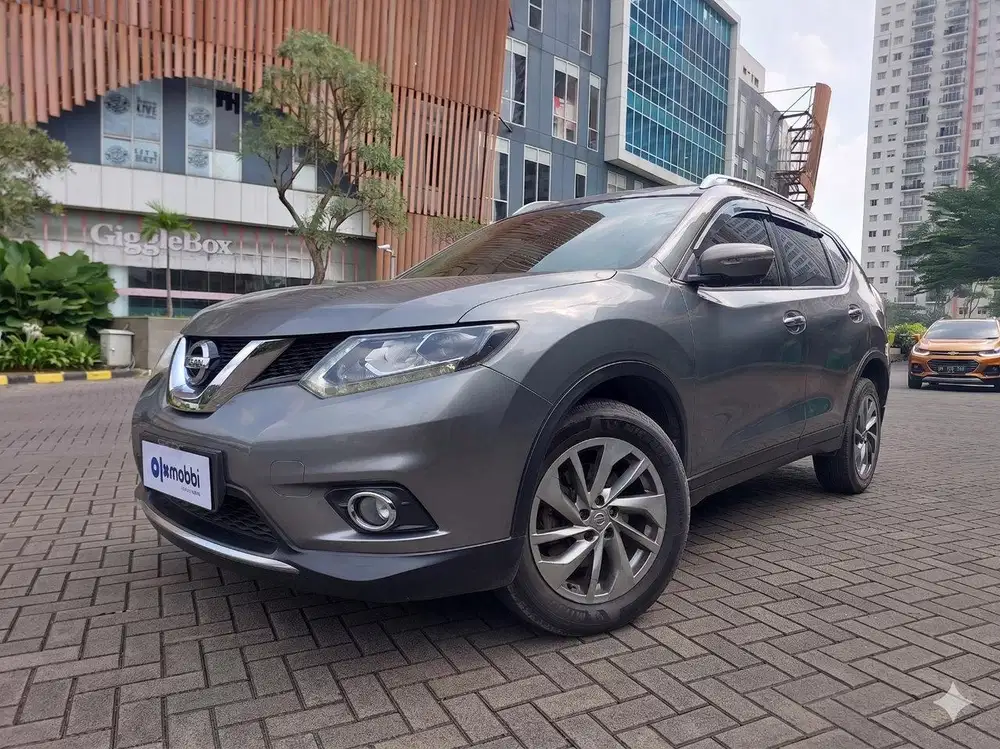 TDP 1 JUTA Nissan X-Trail 2.5 Bensin-AT 2016 Hitam CAEYD