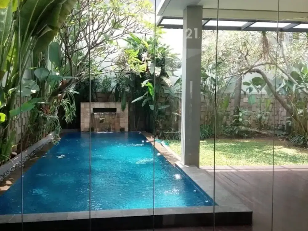 Dijual Rumah Asri Semi Furnished Kemang Jakarta Selatan