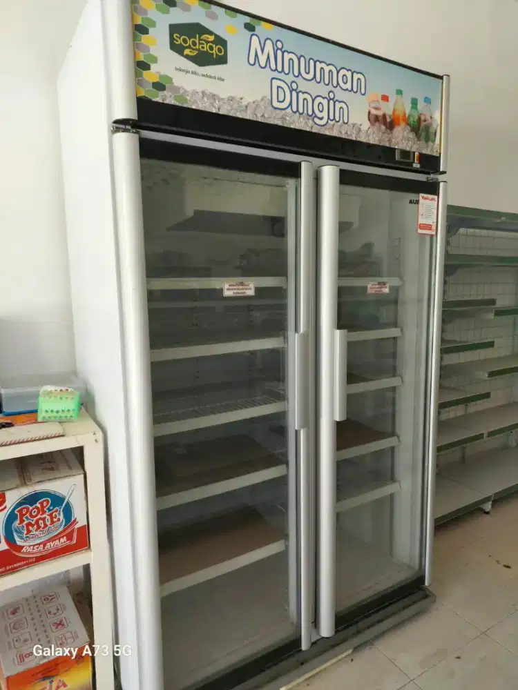 Lelang peralatan toko : kulkas 2 pintu untuk jualan, dll