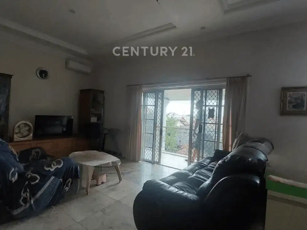 Rumah Besar Dan Luas Di Perum Curug Indah Cipinang Melayu S8326