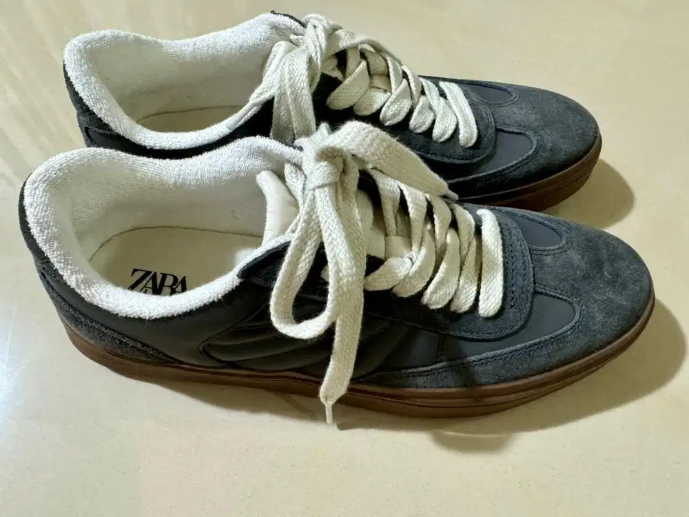 Sepatu ZARA Man Original