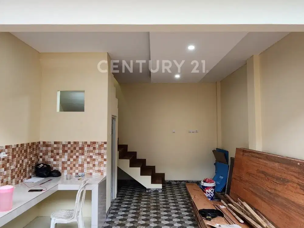 Rumah 3 Lantai Strategis Di Matraman Jakarta Timur S8148