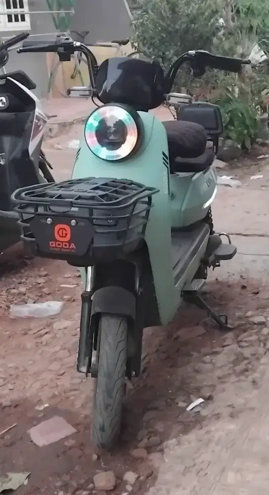 Sepeda listrik merk goda