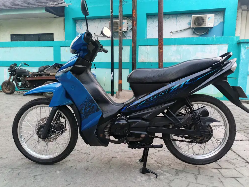 Yamaha Vega ZR 2011 stater tokcer halus mulus terawat