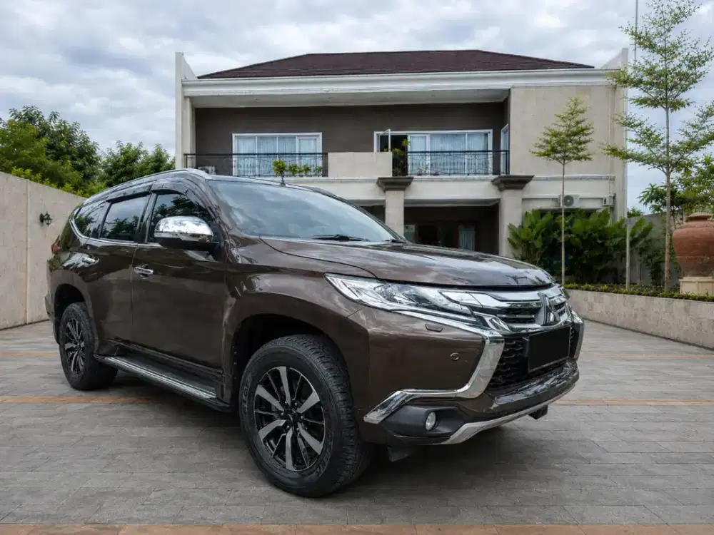 km 35rb Pajero Dakar 2019 AB tangan 1