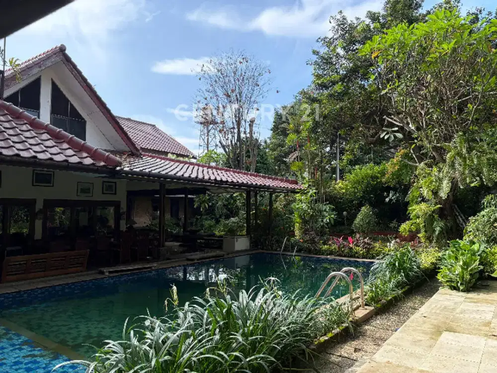 Rumah Coumpound 3 Rumah Luas 1295 M2 Di Cipete Jakarta Selatan