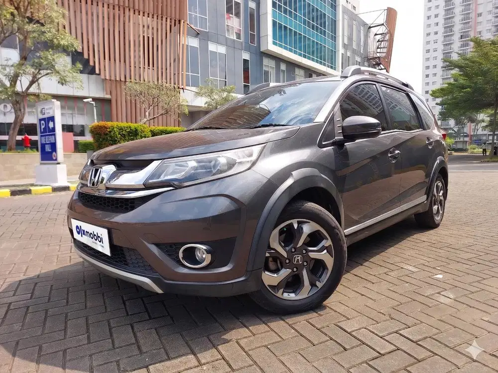 TDP 1 JUTA Honda BR-V 1.5 E Bensin-AT 2016 Abu C2CTF