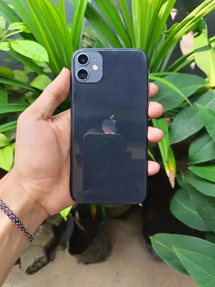 iPhone 11 64GB iBox