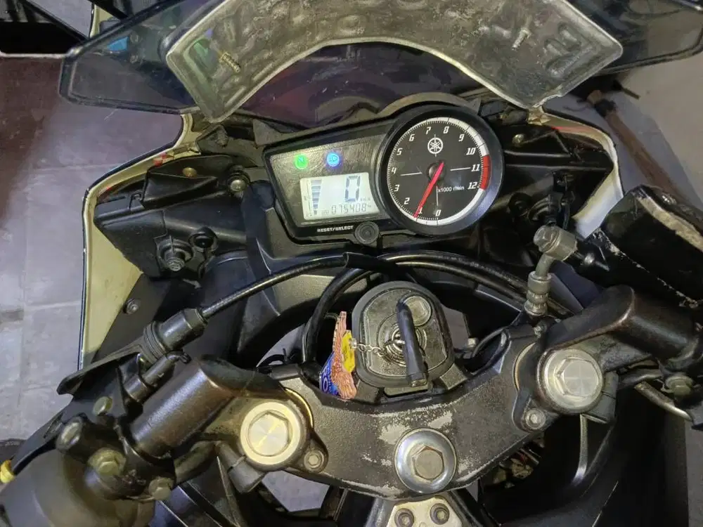 YAMAHA R15 2016 8,5 juta
