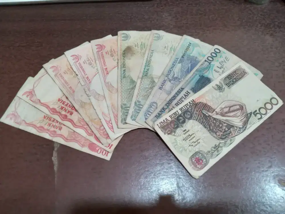 Uang Rupiah kertas Jadul
