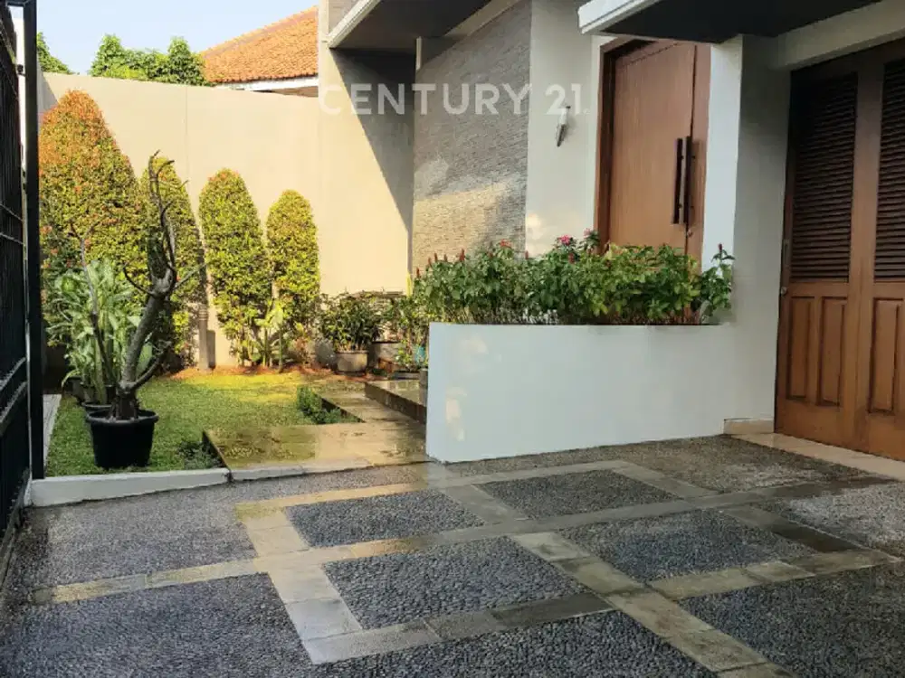 Rumah Siap Huni Tempat Strategis Tenang Ampera Jakarta Selatan