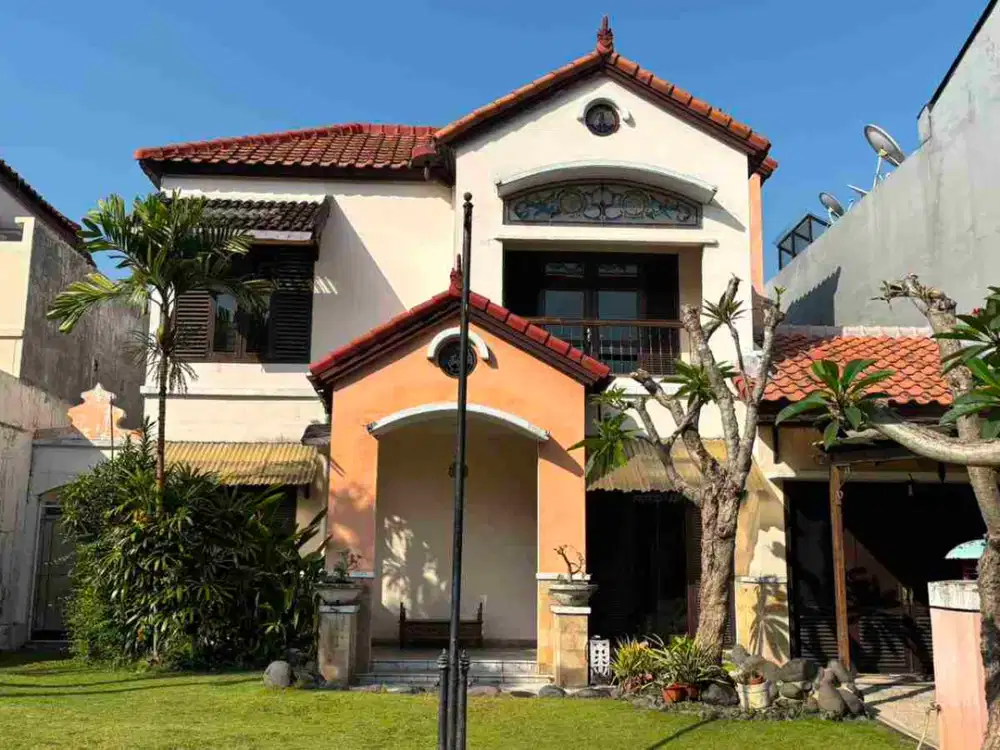 DIJUAL RUMAH CITRALAND CRYSTAL GOLF semi furnished