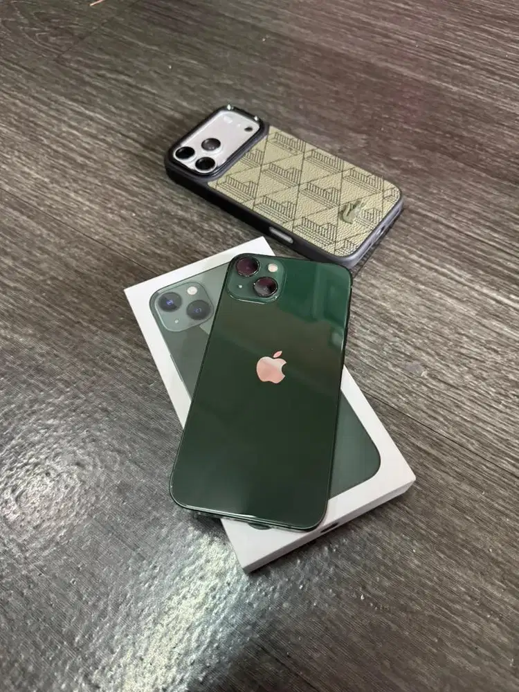 iPhone 13 256GB Hijau Ibox Resmi