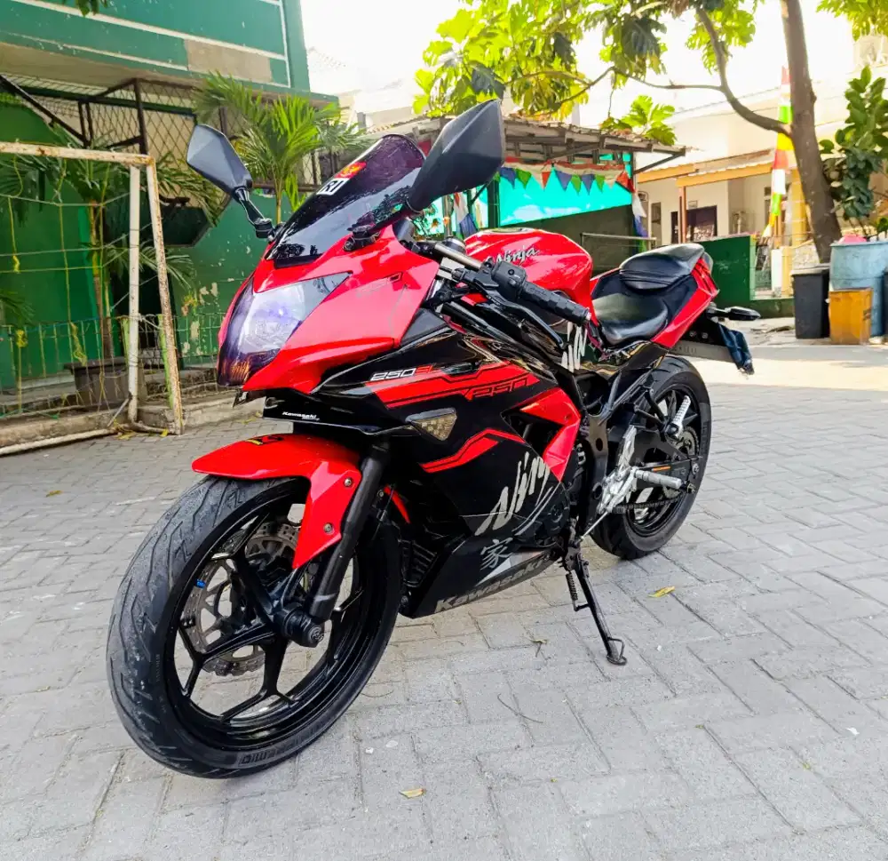 Kawasaki Ninja 250 Mono SL TH 2017 Km.32Rb Mulus Pajak Hidup B Bekasi