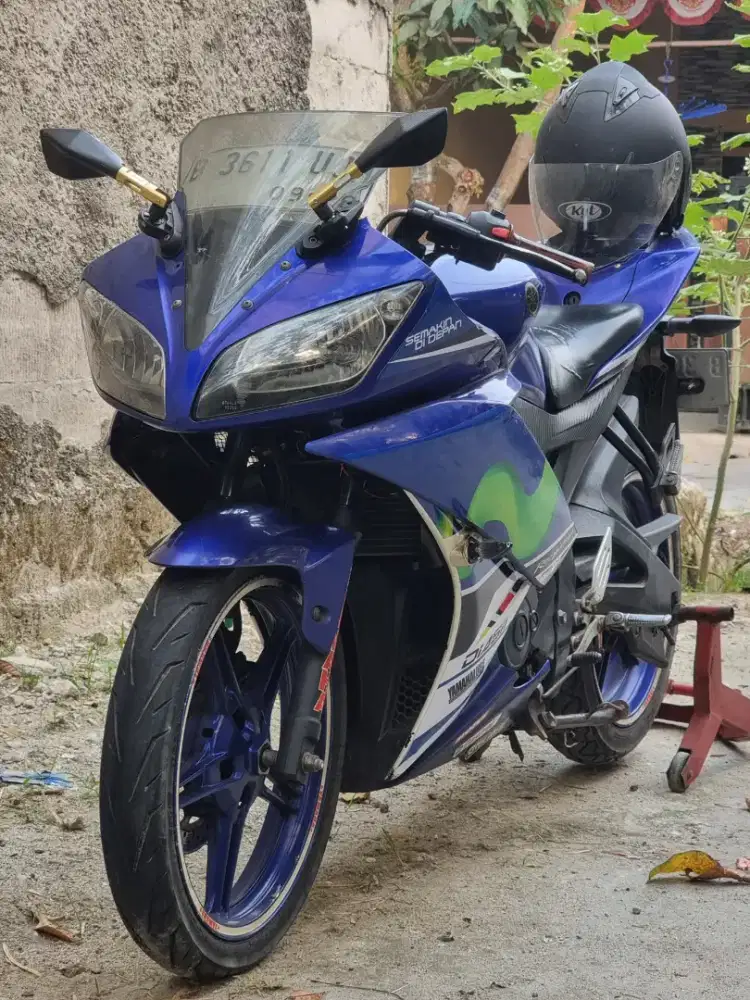 SPORT YZF-R15 SPECIAL EDITION MOVISTAR