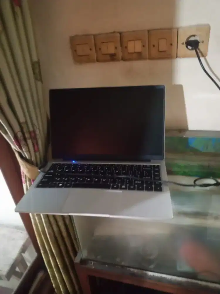 Laptop itel ram 8