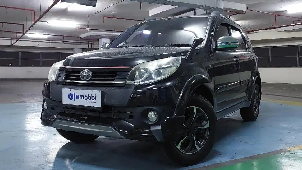TDP 9, JT Toyota Rush 1.5 TRD Sportivo Ultimo Bensin-AT Hitam 2017