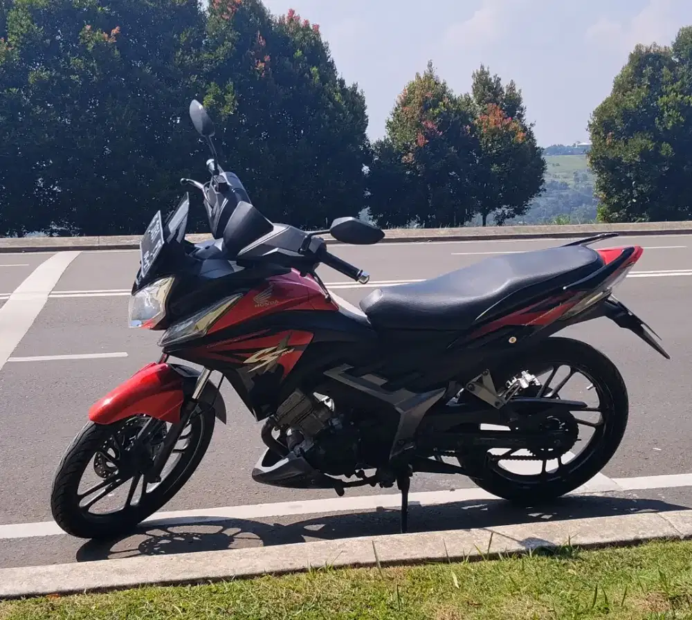 Honda CS 1 Orisinil