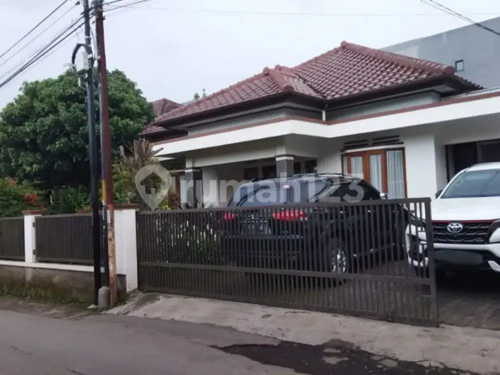 Rumah Bagus Siap Huni View Cantik di Area Lembang