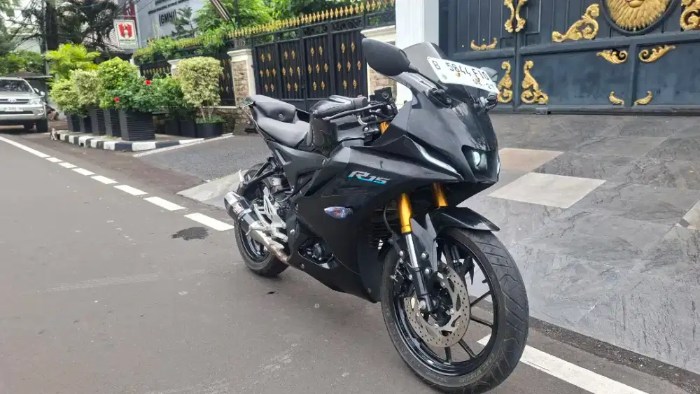 YAMAHA R15 V4 2022 MULUS