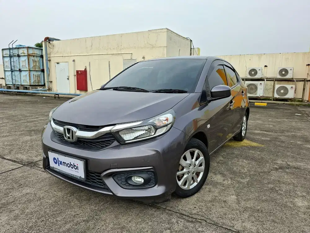 DP 1 JUTA Honda Brio Satya 1.2 E Bensin-AT 2020 Abu-Abu C3WKA