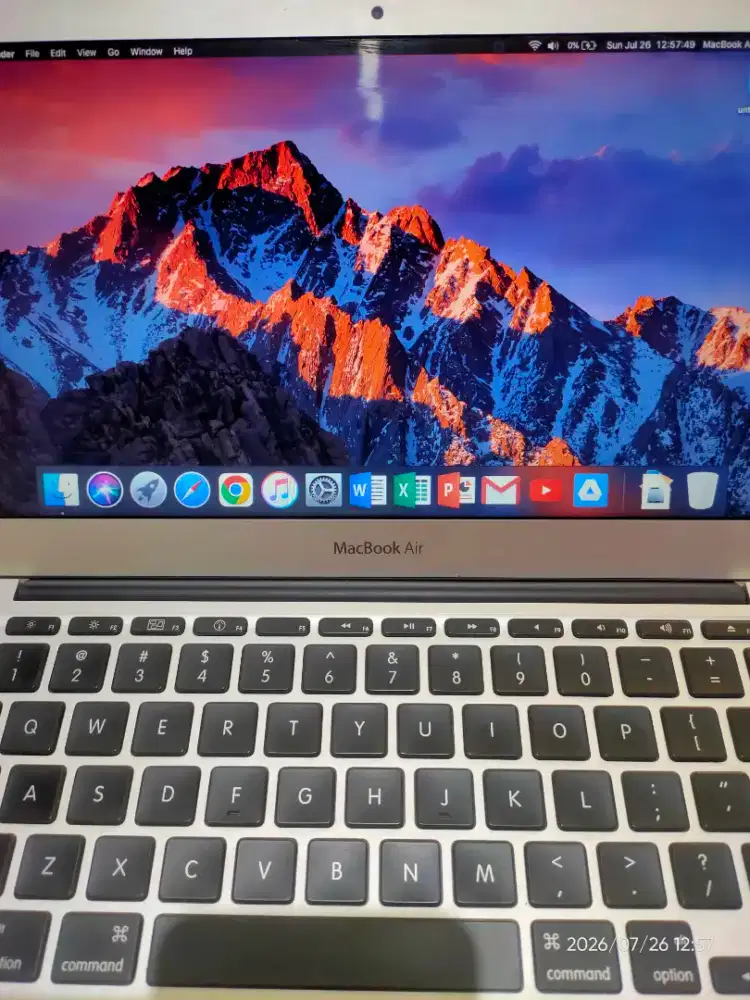Macbook air 11 late 2010