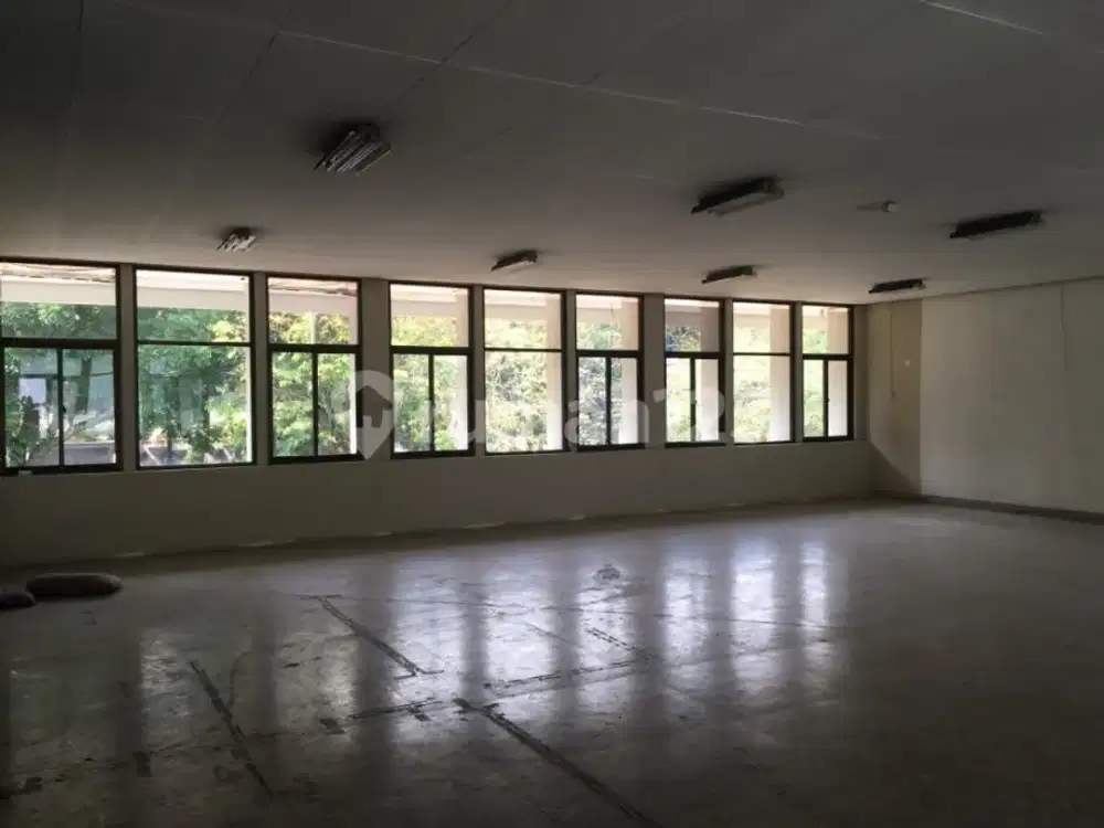 Disewakan Gedung untuk Kantor, atau Usaha di Area Kota Bandung