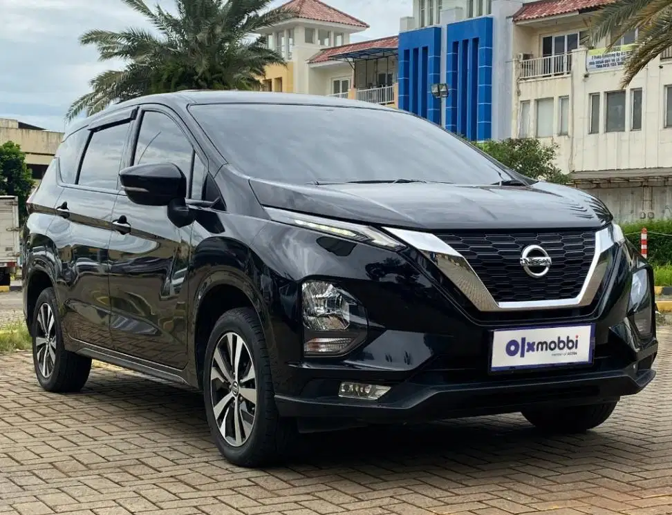 TDP 8, JT Nissan Livina 1.5 VE Bensin-AT Hitam 2022