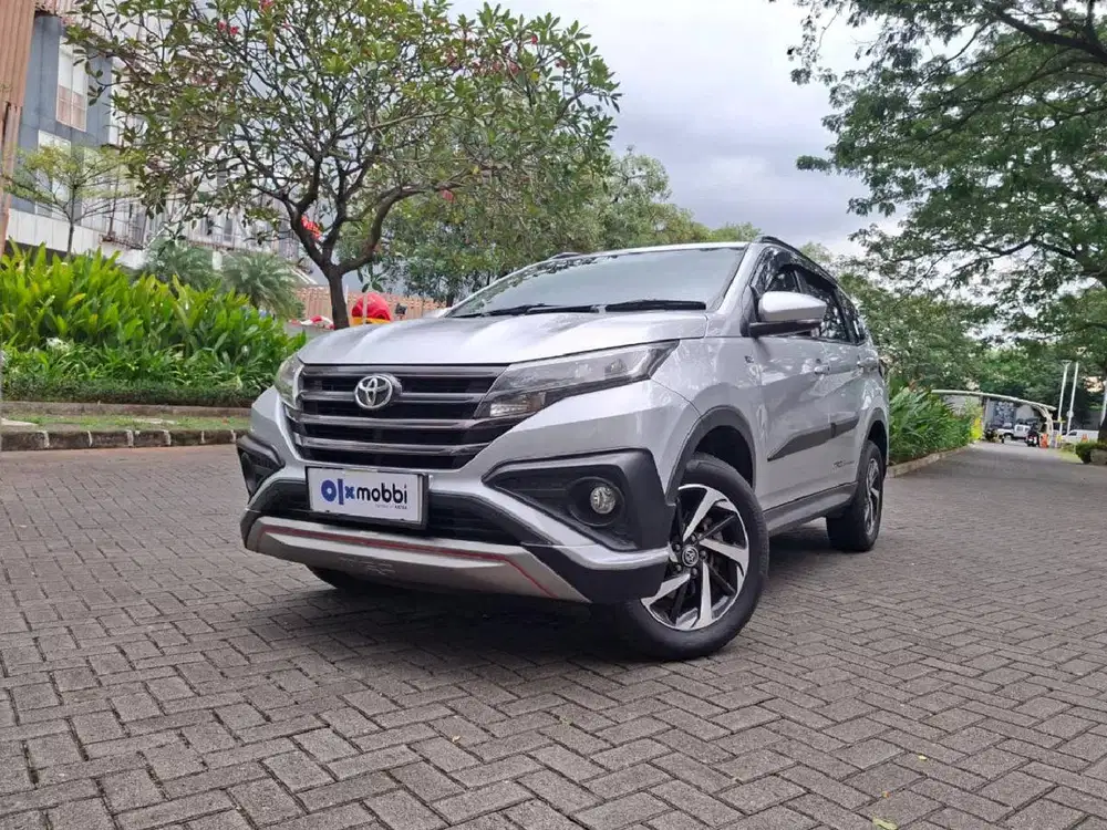 TDP 1 JUTA Toyota Rush 1.5 TRD Sportivo Bensin-AT 2018 Silver CPFHB