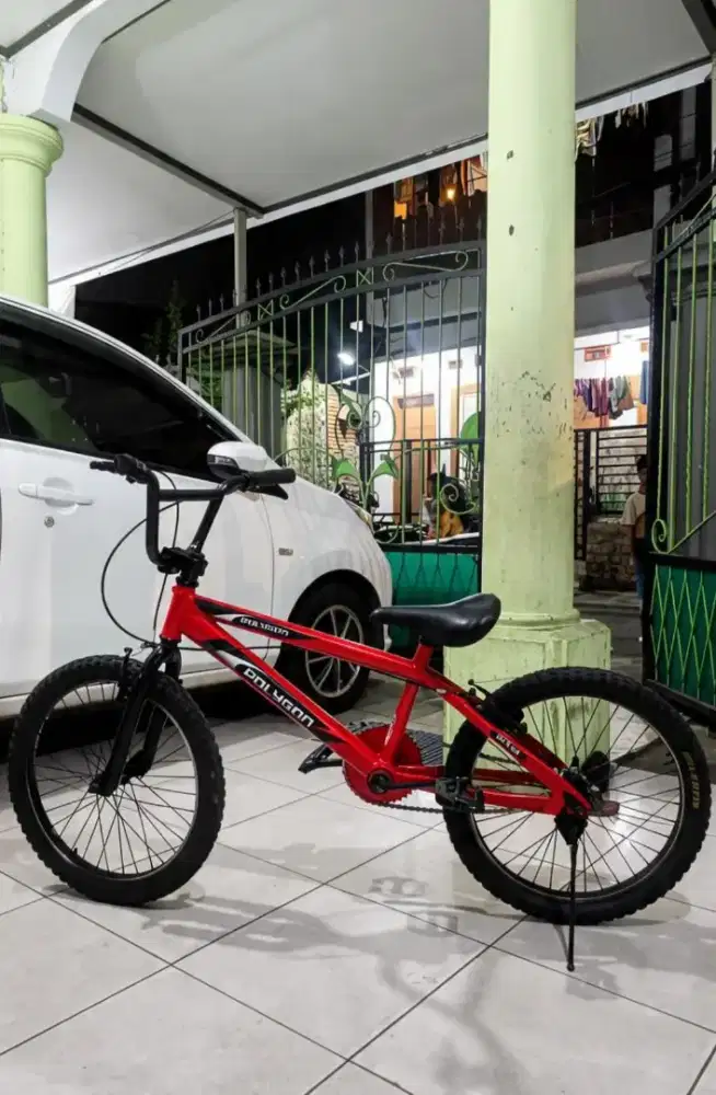 Sepeda BMX Polygon 20