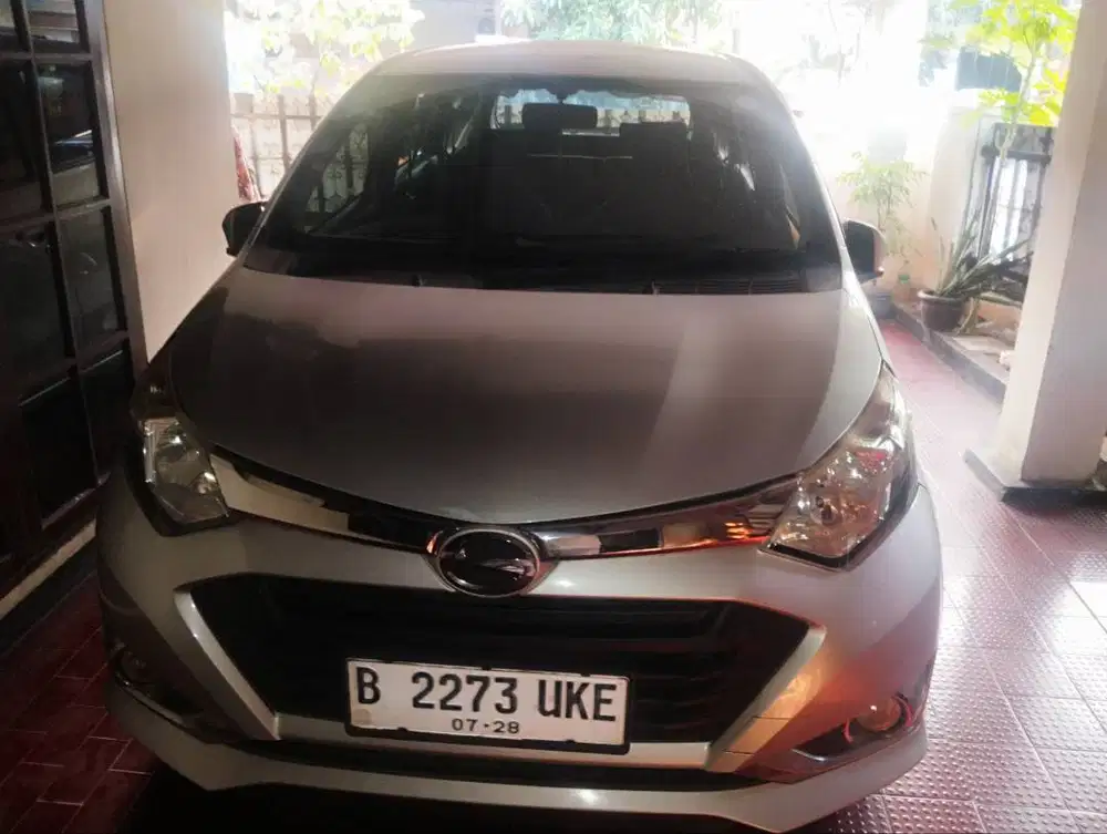 Daihatsu Sigra R 1.2 MT