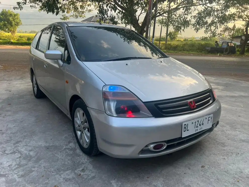 Honda stream 2004 matic