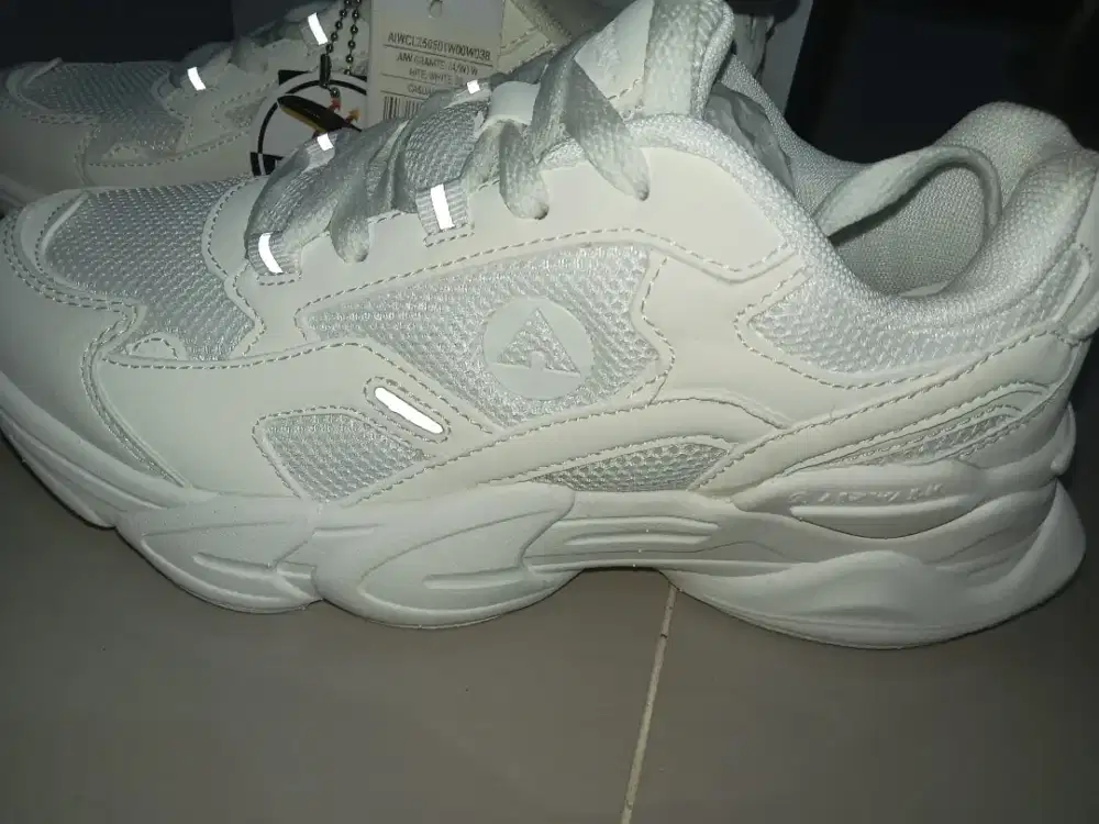 Jual sepatu wanita Airwalk AIWCL260501W Granite (White) size 38