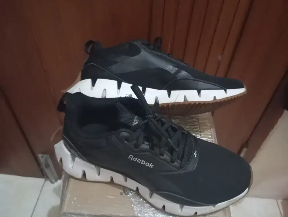 Sepatu Reebok ori