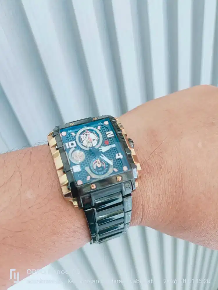 Jam tangan expedition