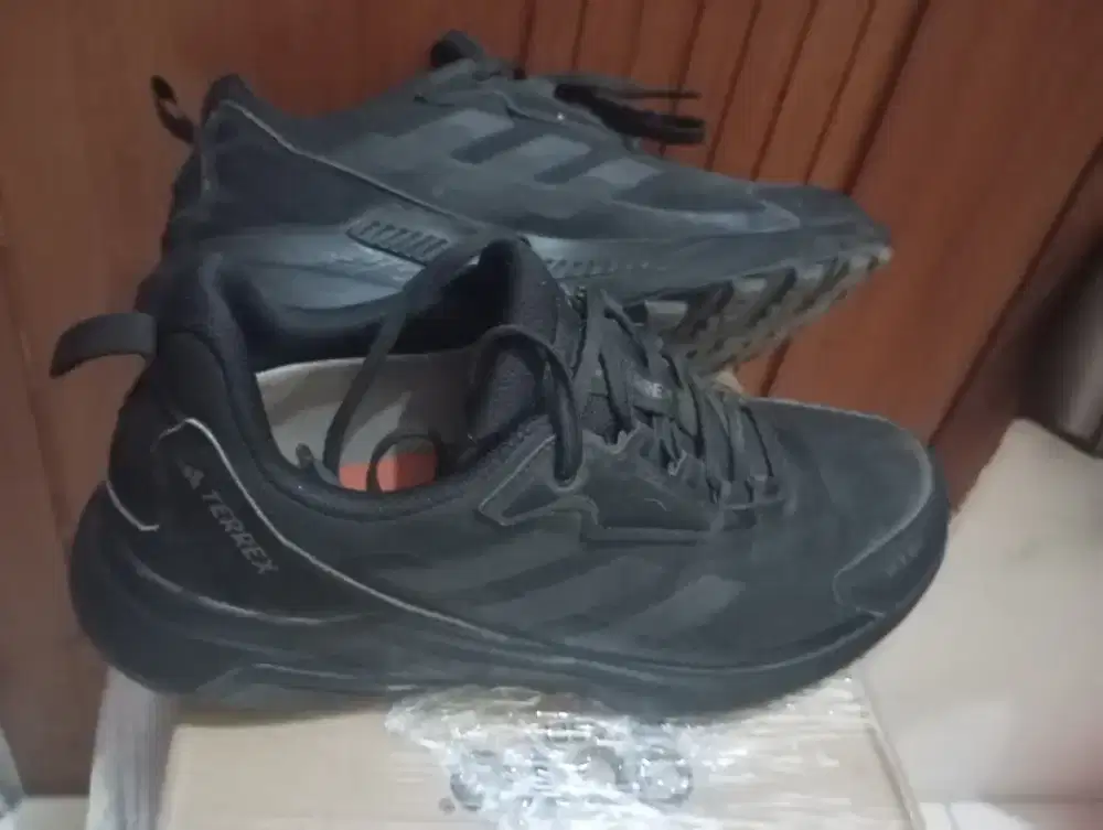 Sepatu Adidas Terrex