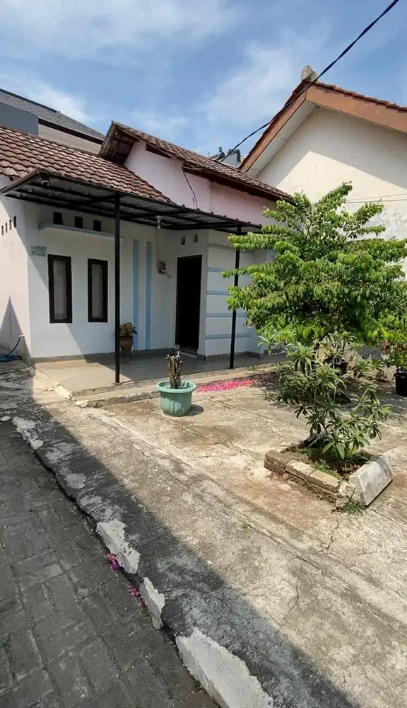 Sewa Rumah Kav  Aman Dan Bersih, Cocok Untuk Orang Berkeluarga