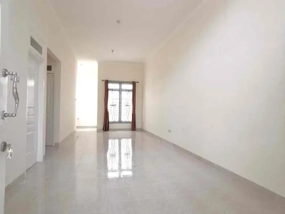 Disewakan Rumah Citra Gran Cibubur Cluster depan