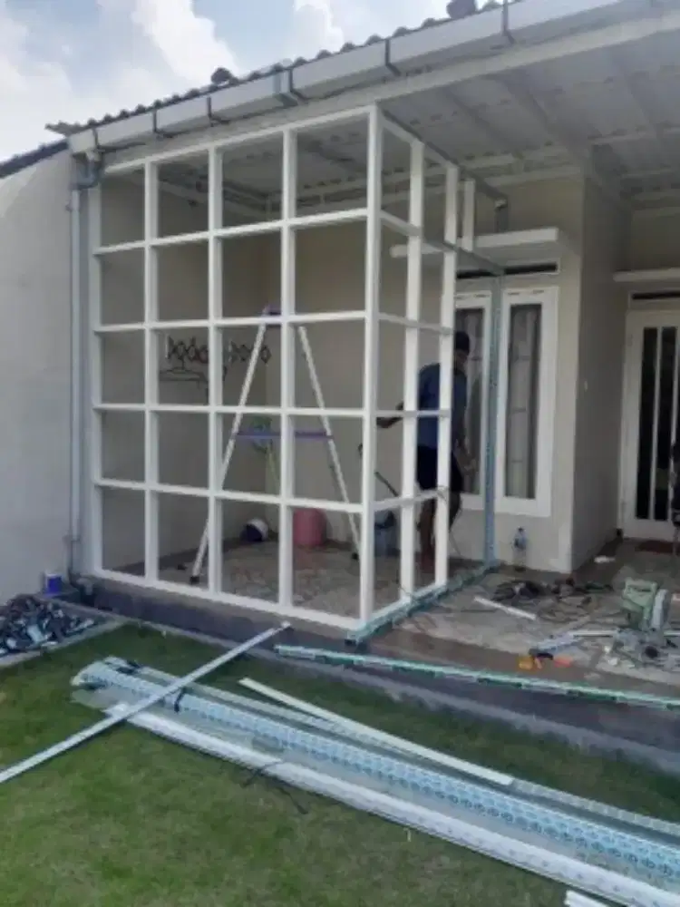 Skat ruangan Aluminium