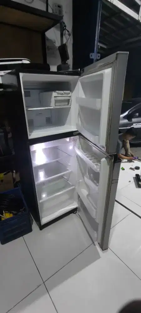 Kulkas 2 pintu panasonic