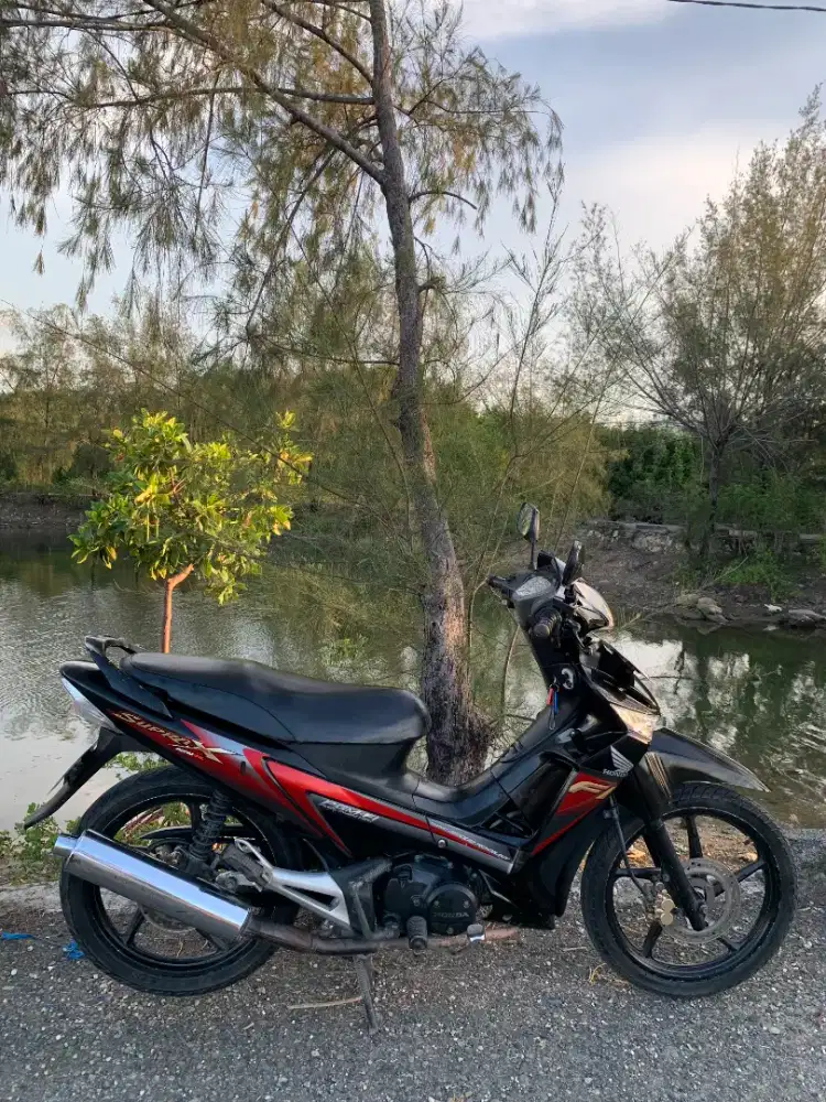 for sale) dijual Honda Supra x 125 fi , 2010