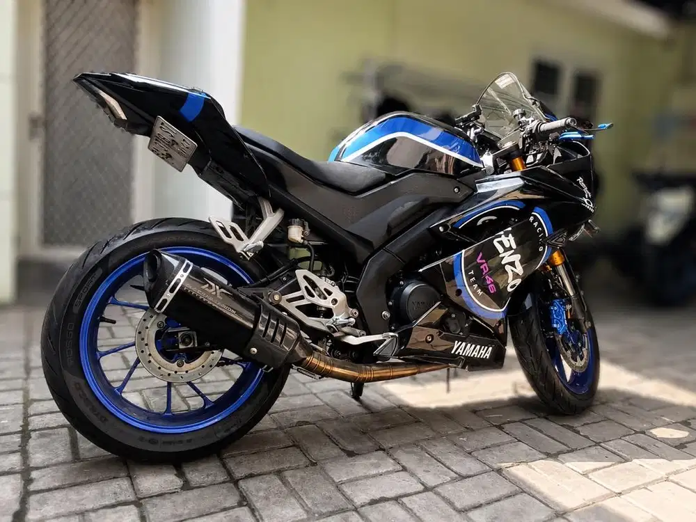 YAMAHA R15 2018 LOW KM
