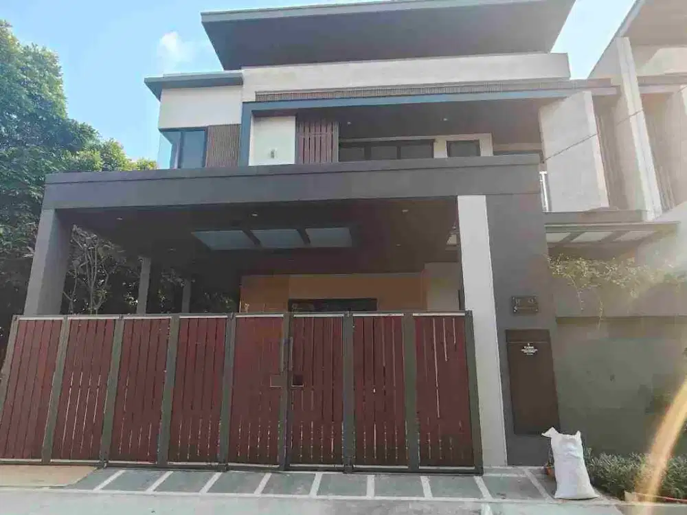 Rumah Tropical Siap Huni di Griya Loka BSD city