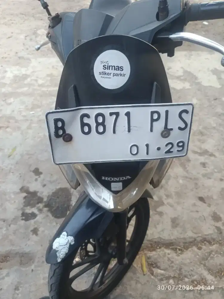 Dijual honda cs 1 tahun 2008 B DKI jakarta selatan pajak idup