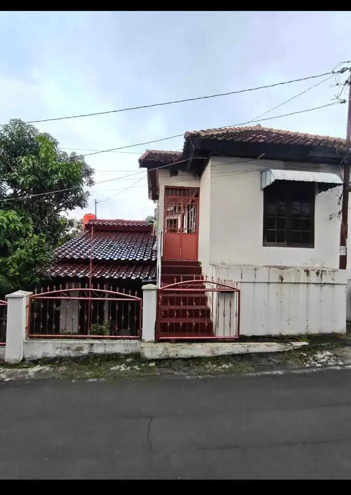 Di jual Rumah Asri