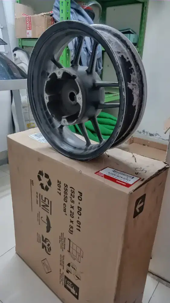 Pelek ADV bekas