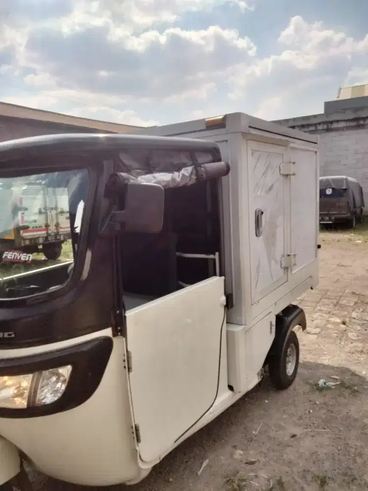 Tvs king kargo 200cc tahun 2020,komplit , minus pajak kelewat